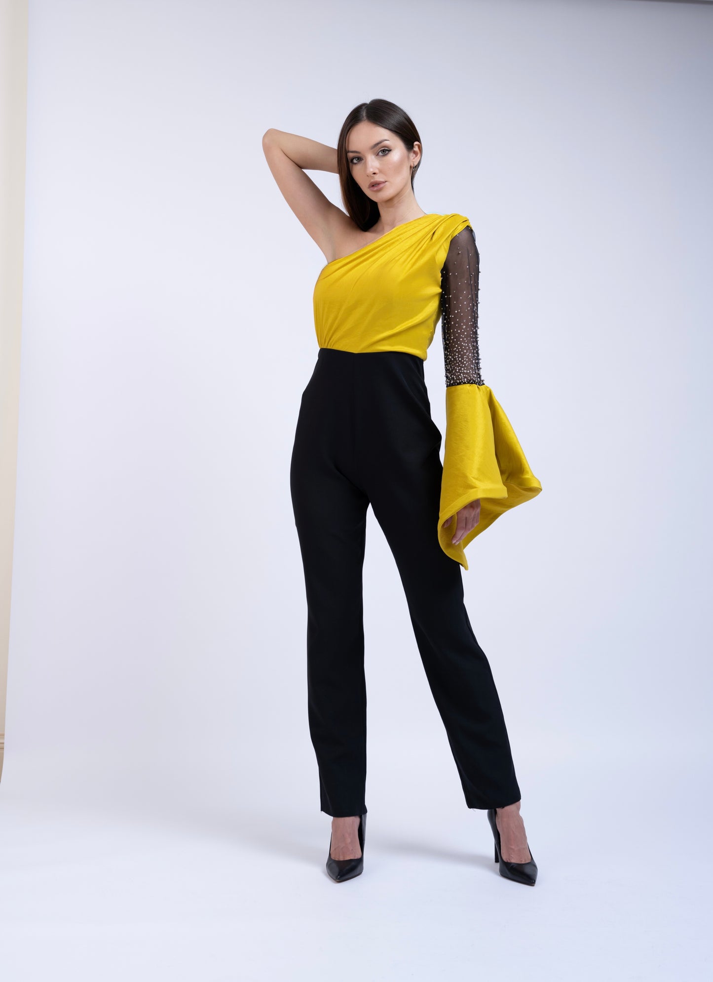 Salopetă Eleganta Contrast Black& Yellow-Design Asimetric
